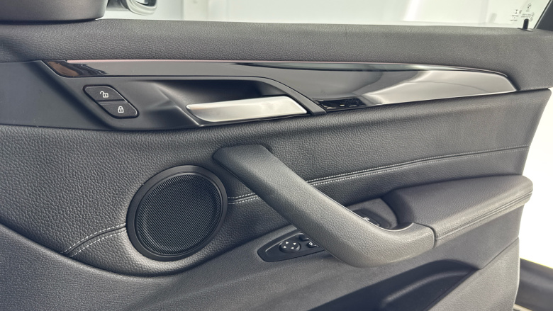 BMW X1 xDrive 20i xLine 5dr Step Auto Petrol Estate